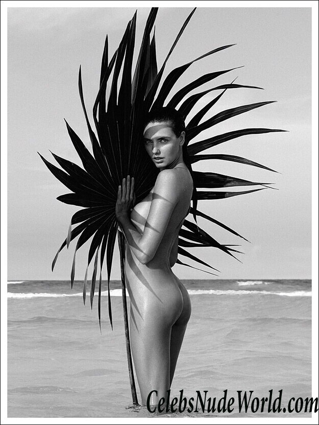 Nude pics of Alina Baikova 37755