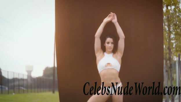 Sexy Photos of Aly Raisman 38080