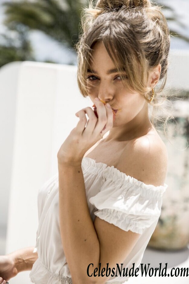 Anthea Page Nude 38328