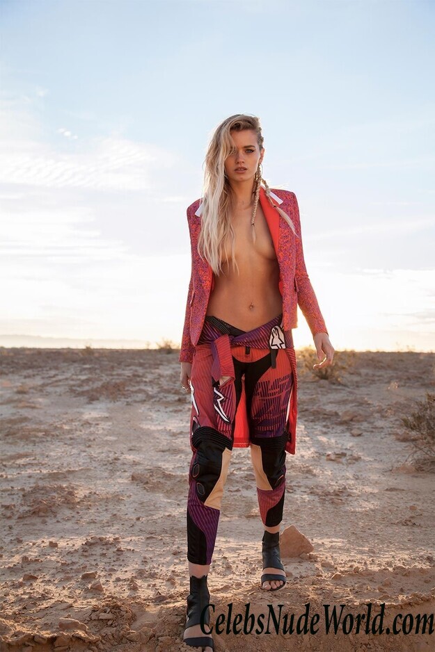 Topless photoset of Abbey Lee Kershaw 38357