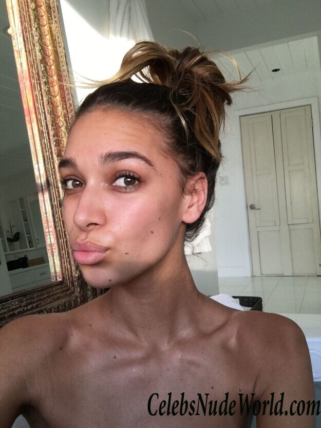 April Love Geary Leaked 39102