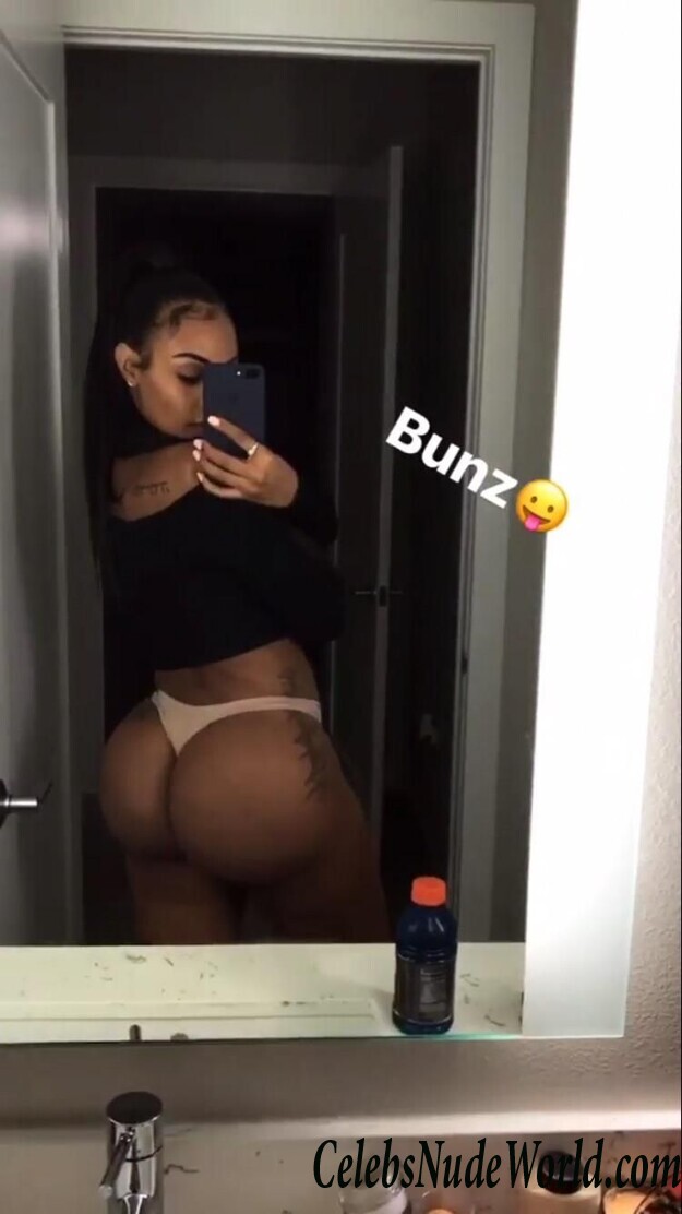 Analicia Chaves Naked 39148