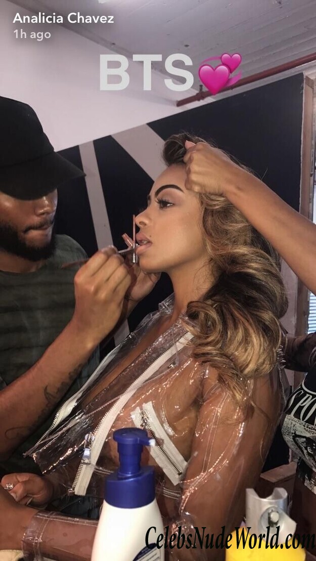 Analicia Chaves Naked 39170