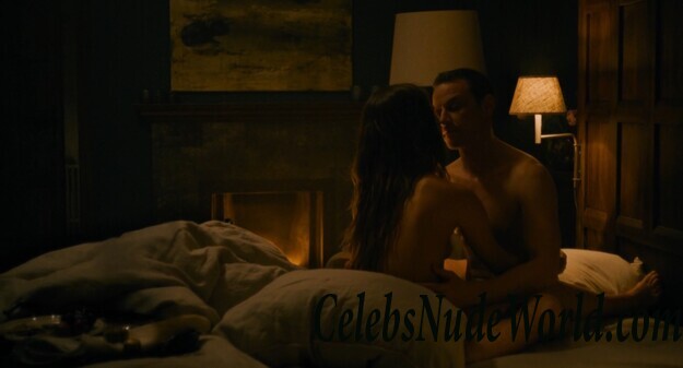 Alicia Vikander Topless 40039
