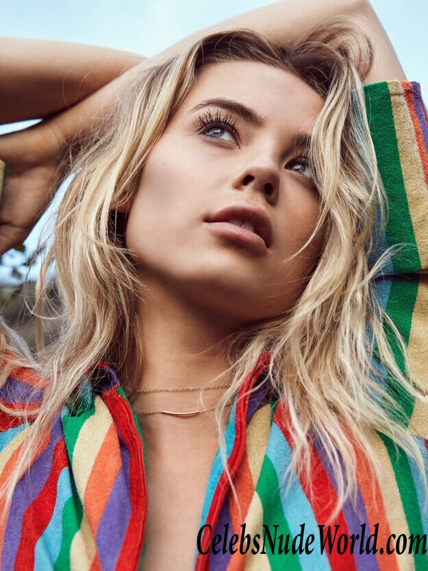 Amber Davis Erotic 40205