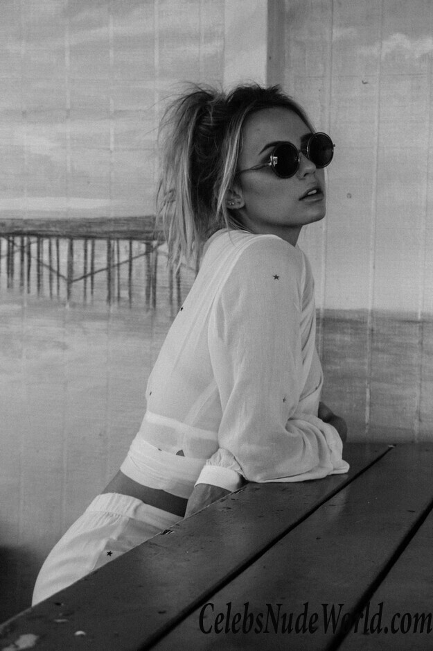 Amber Davis Erotic 40298