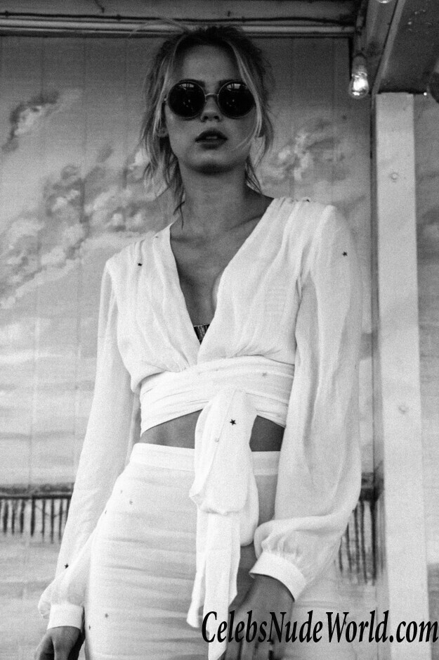 Amber Davis Erotic 40303