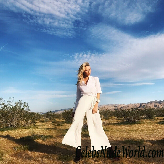 Amber Davis Erotic 40319