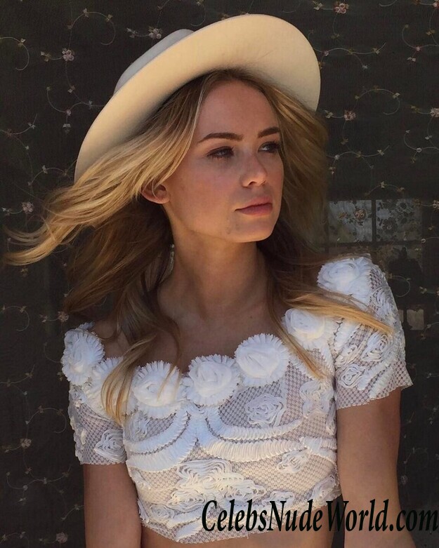 Amber Davis Erotic 40329