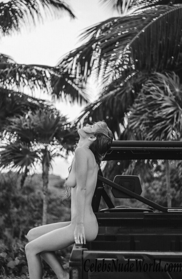 Amberleigh West Naked 40362