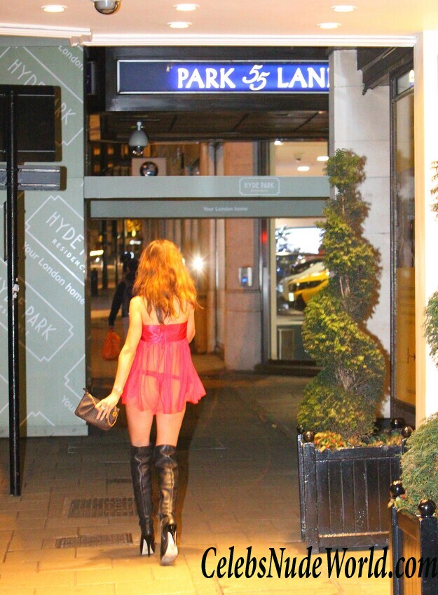 Sexy Photos of Alicia Douvall 40466