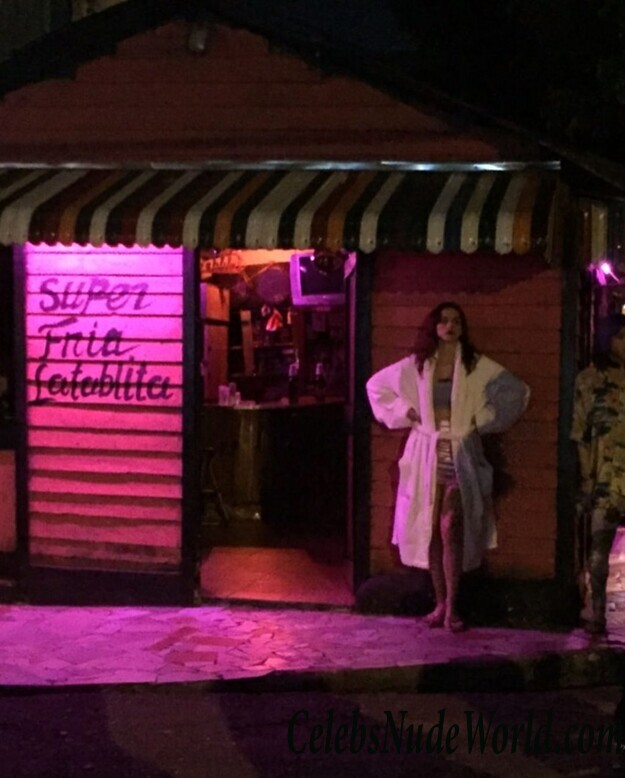 Ana de Armas Sexy 40832