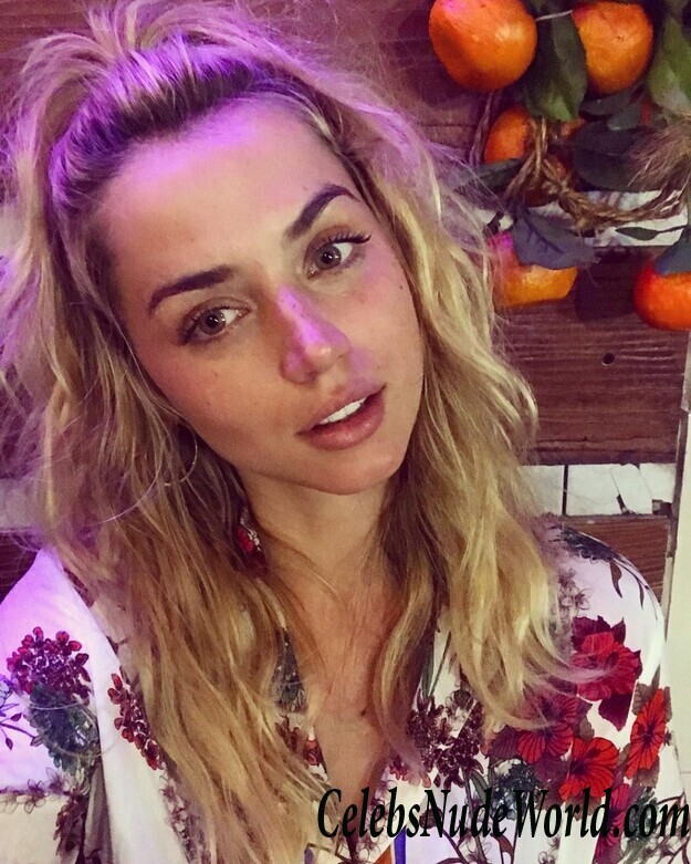 Ana de Armas Sexy 40848