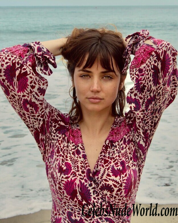 Ana de Armas Sexy 40853