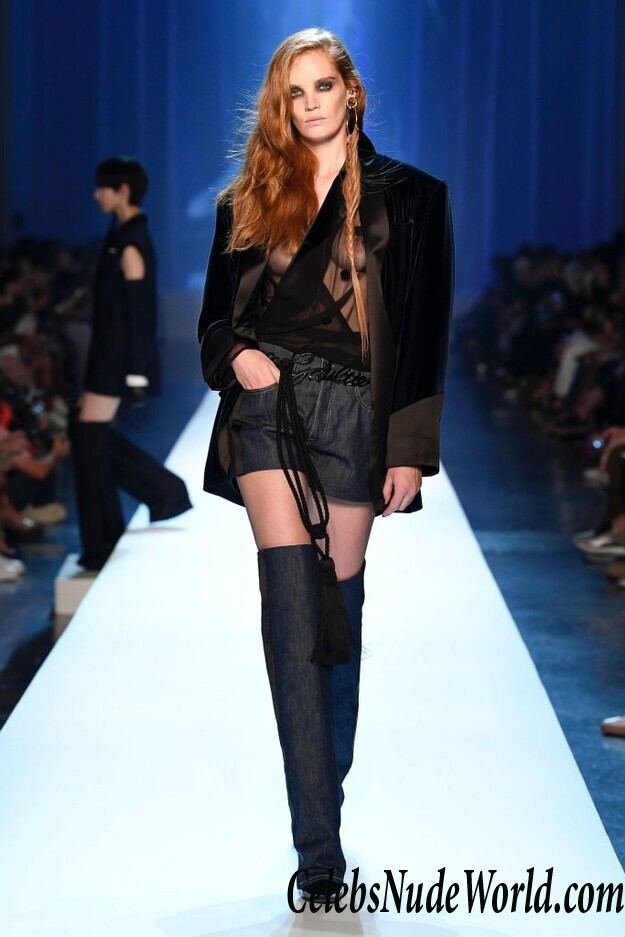 Alexina Graham Sexy 41539