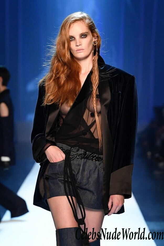 Alexina Graham Sexy 41541