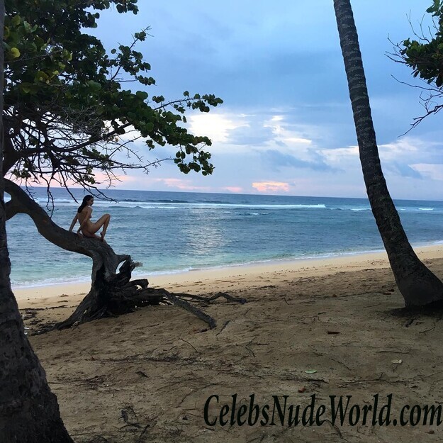 Nude Photos of Anna Wolf 41813