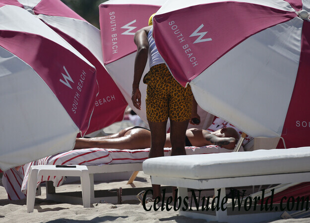 Amber Rose Bikini 42052