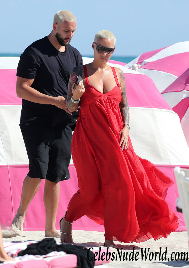 Amber Rose Bikini 42060