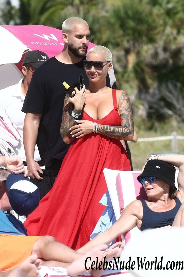 Amber Rose Bikini 42092