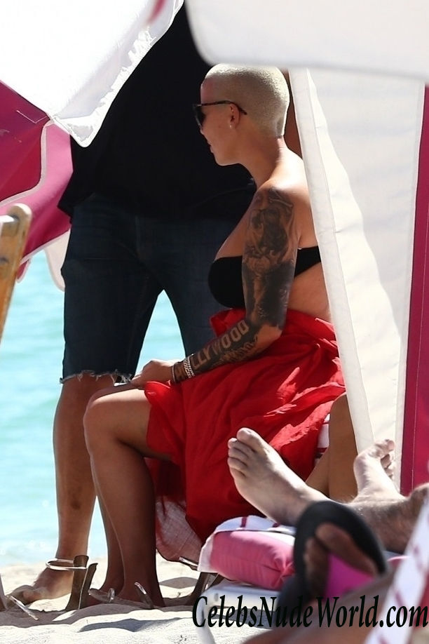 Amber Rose Bikini 42103