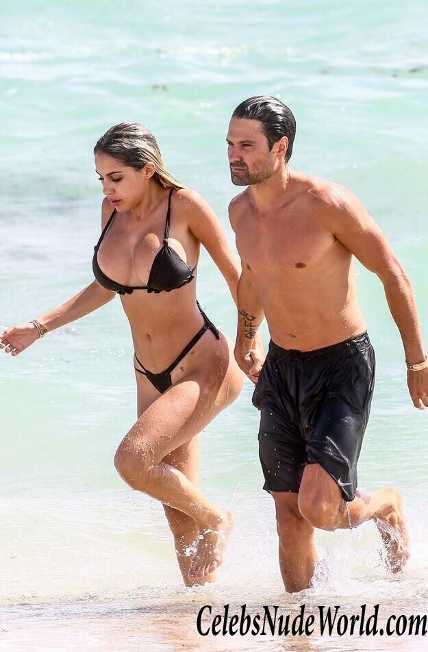 Alexa Dellanos Bikini 42191