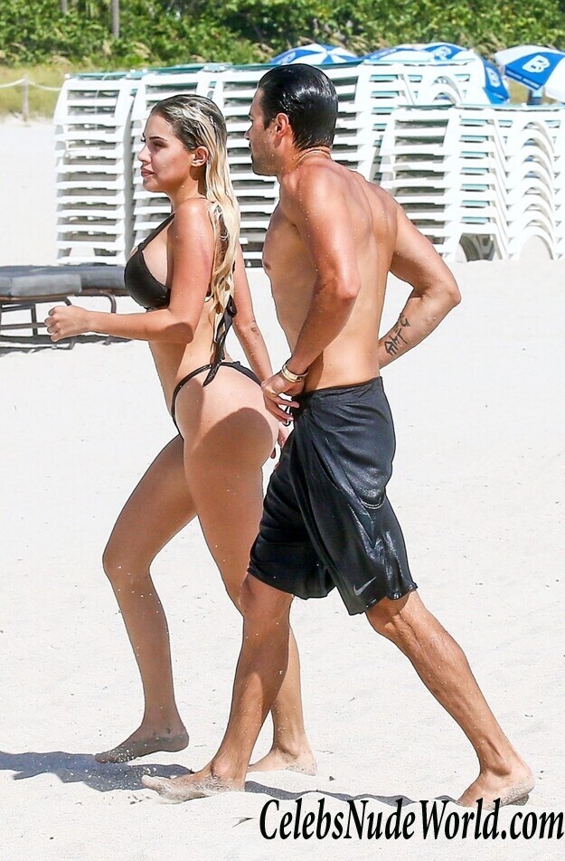 Alexa Dellanos Bikini 42218