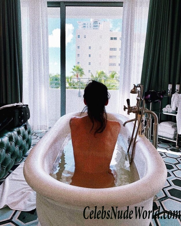 Alexandra Stark Hot 42350