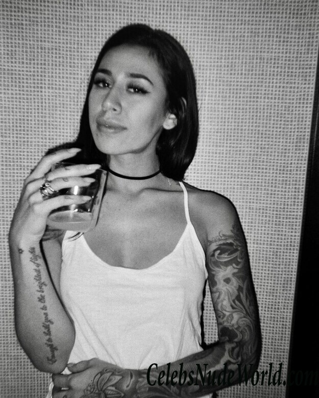 Alexandra Stark Hot 42351