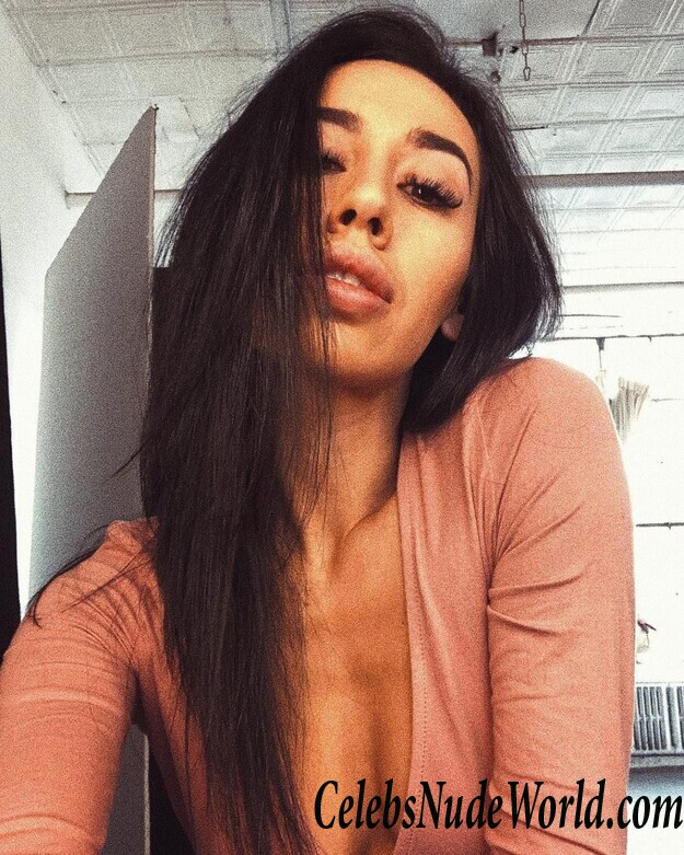 Alexandra Stark Hot 42353