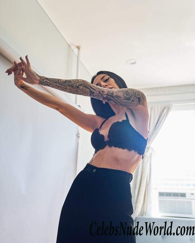 Alexandra Stark Hot 42362