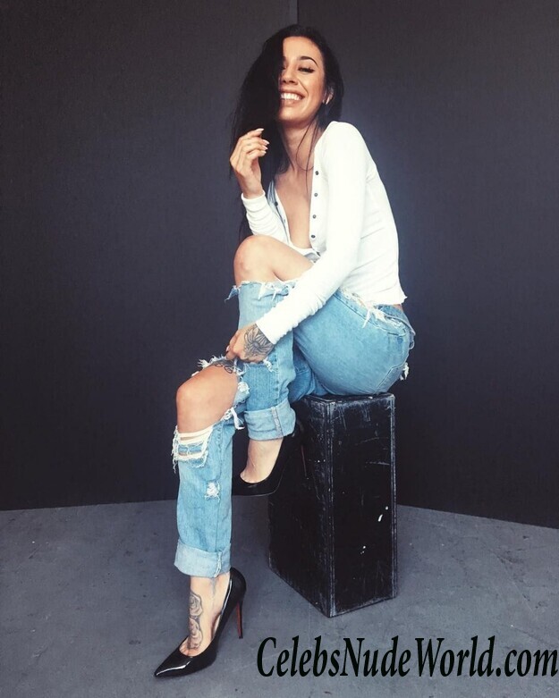 Alexandra Stark Hot 42411