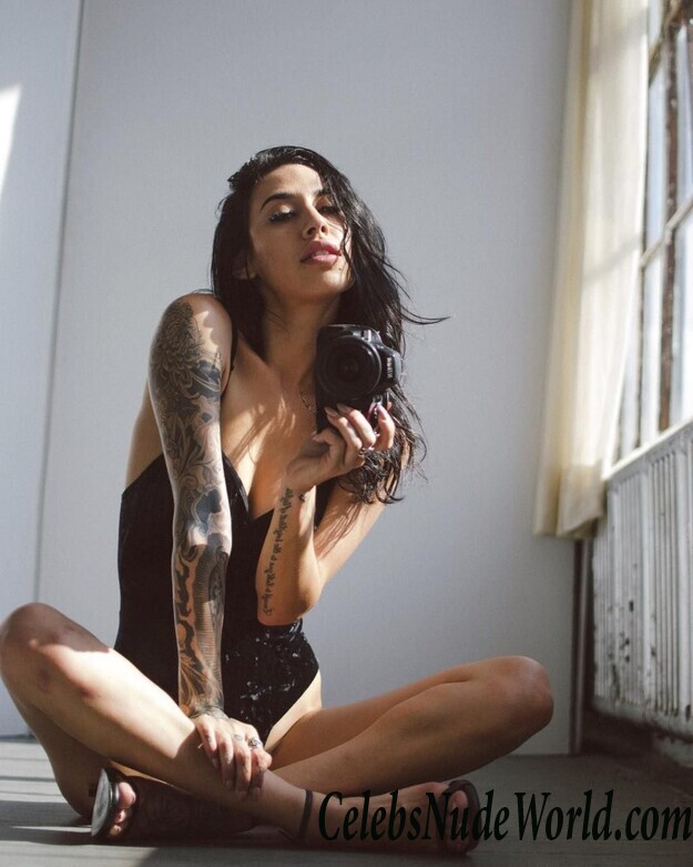 Alexandra Stark Hot 42419