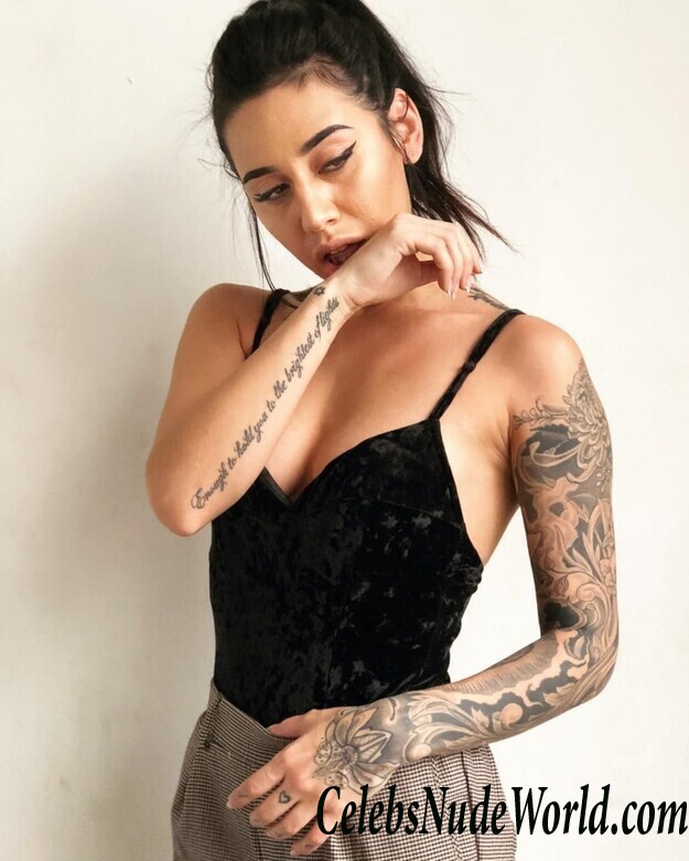 Alexandra Stark Hot 42425