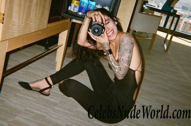 Alexandra Stark Hot 42445