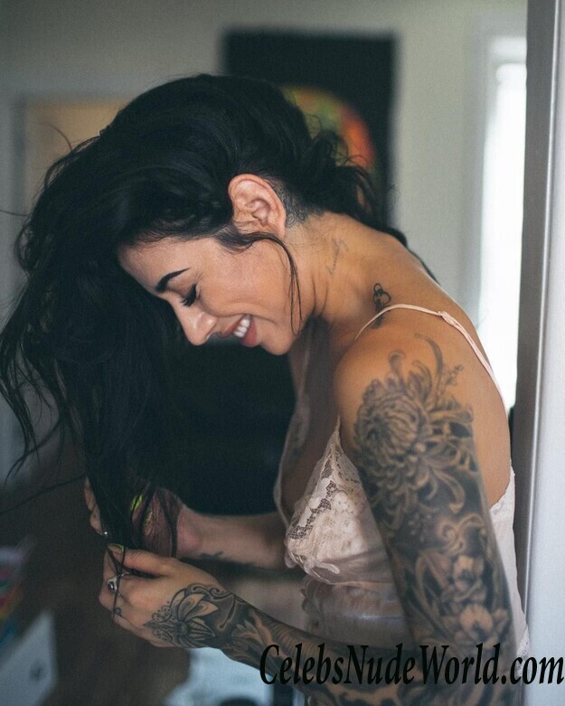 Alexandra Stark Hot 42461