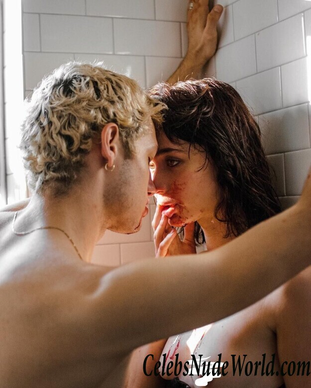 Alexandra Stark Hot 42477