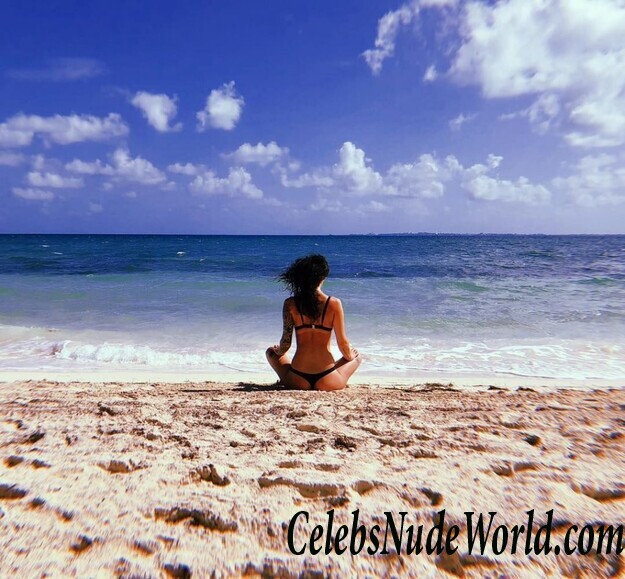 Alexandra Stark Hot 42486