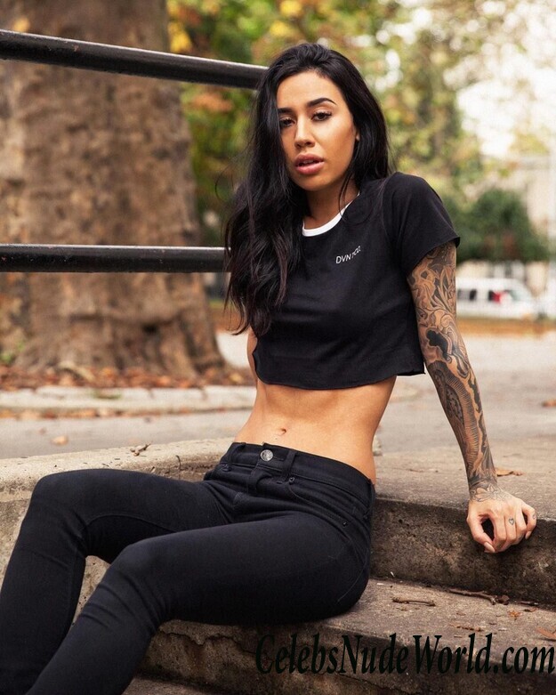 Alexandra Stark Hot 42495