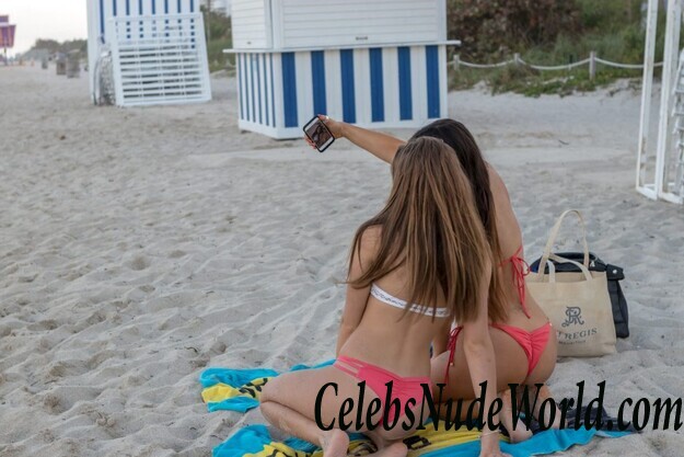 Claudia Romani & Ana G Sexy 42598