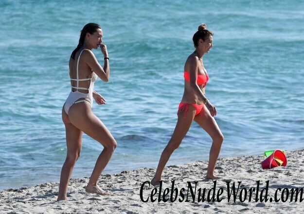Alana Hadid & Marielle Hadid Bikini 42962