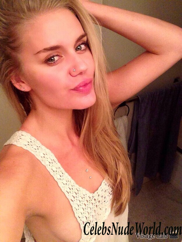 Alice Haig Is On All Fours: Fappening Edition 43790