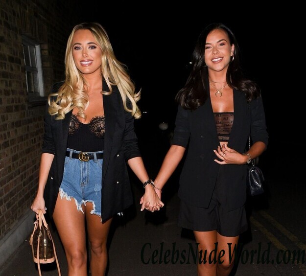 Amber Turner & Shelby Tribble Sexy 43964