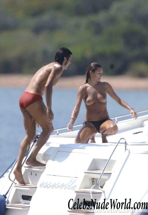 Topless pics of Alena Seredova 44697