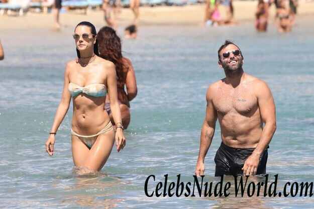 Alessandra Ambrosio Bikini 45950