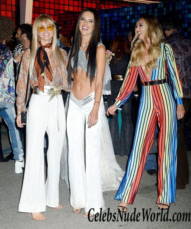 Alessandra Ambrosio Sexy 46473