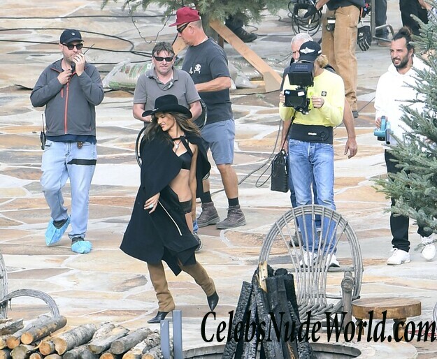 Alessandra Ambrosio Sexy 46521