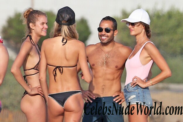 Alessandra Ambrosio Sexy 46597