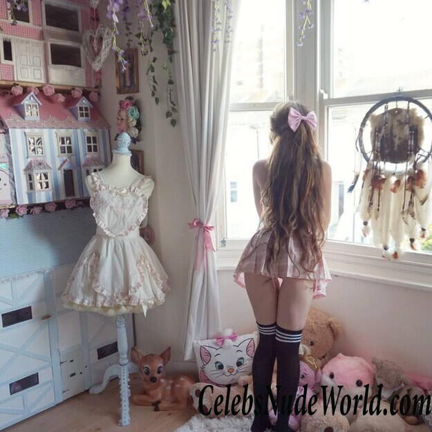 Belle Delphine Sexy 46922