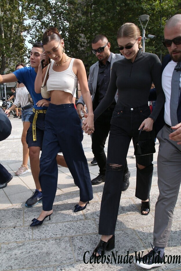 Bella Hadid Pokies 47400
